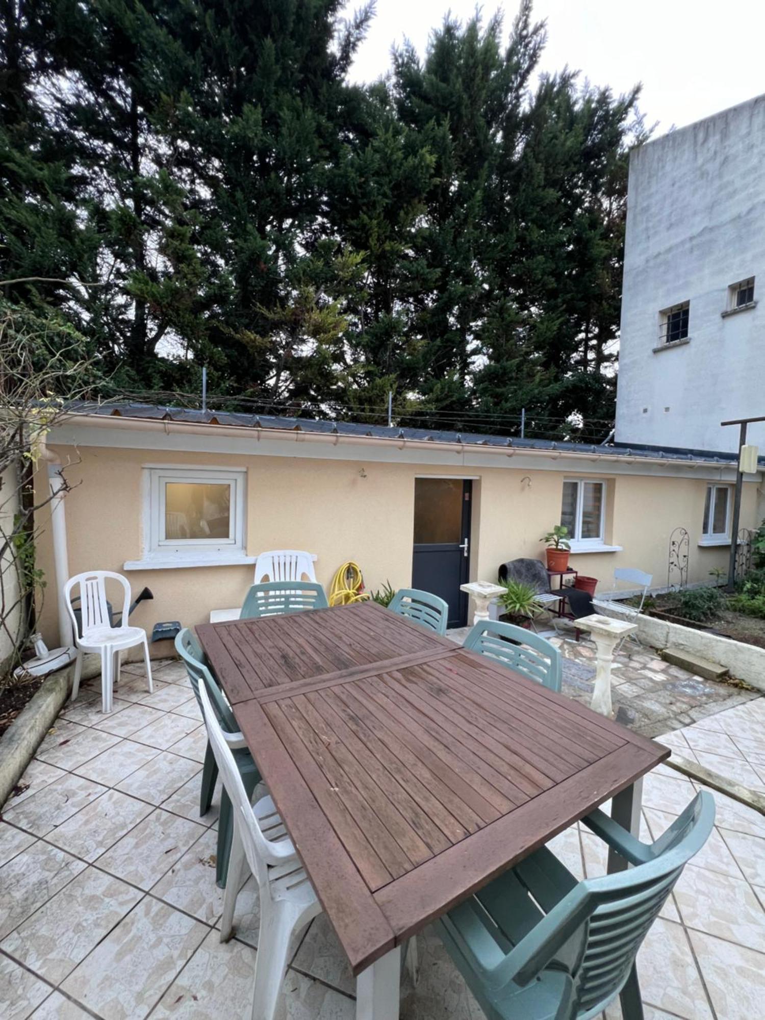 La Cabane Maisons-Alfort Exteriör bild